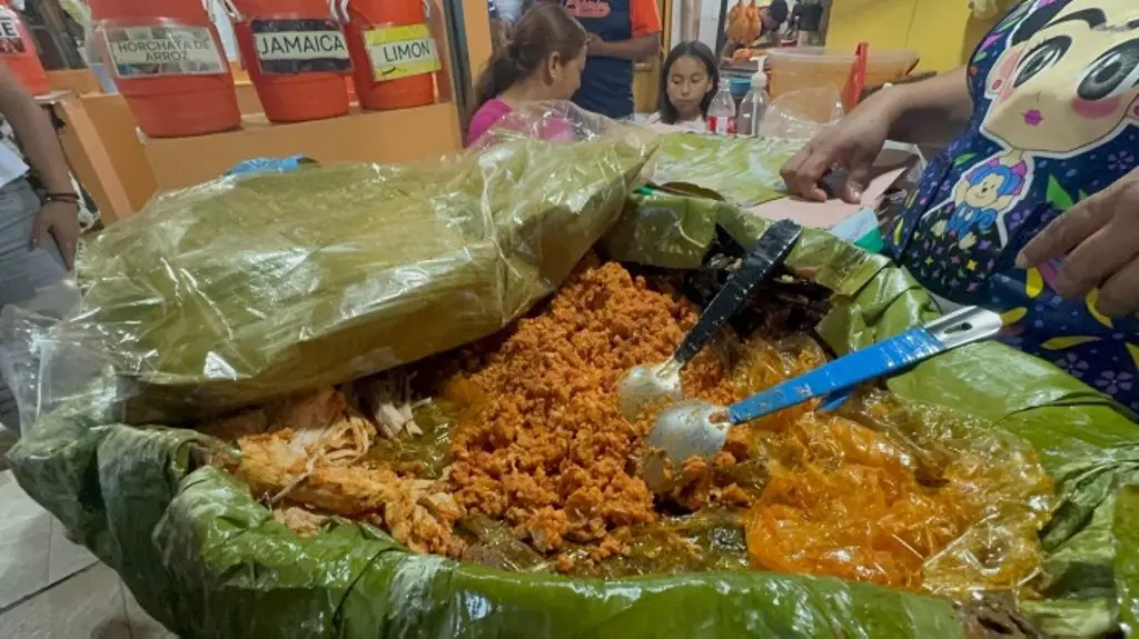 Imagen Por vacaciones, aumenta ventas de zacahuil al norte de Veracruz 