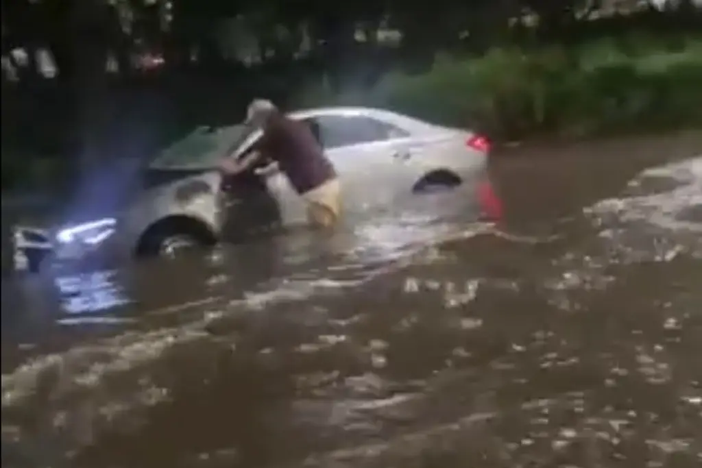 Imagen Fuertes lluvias convierten en ríos calles de esta zona de la CDMX (+Video)