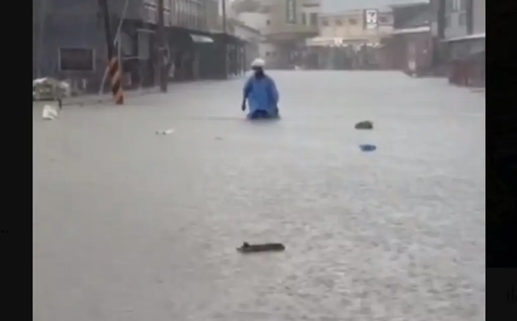 Imagen Al menos cuatro muertos, 77 heridos y tres desaparecidos dejan fuertes lluvias en Taiwán