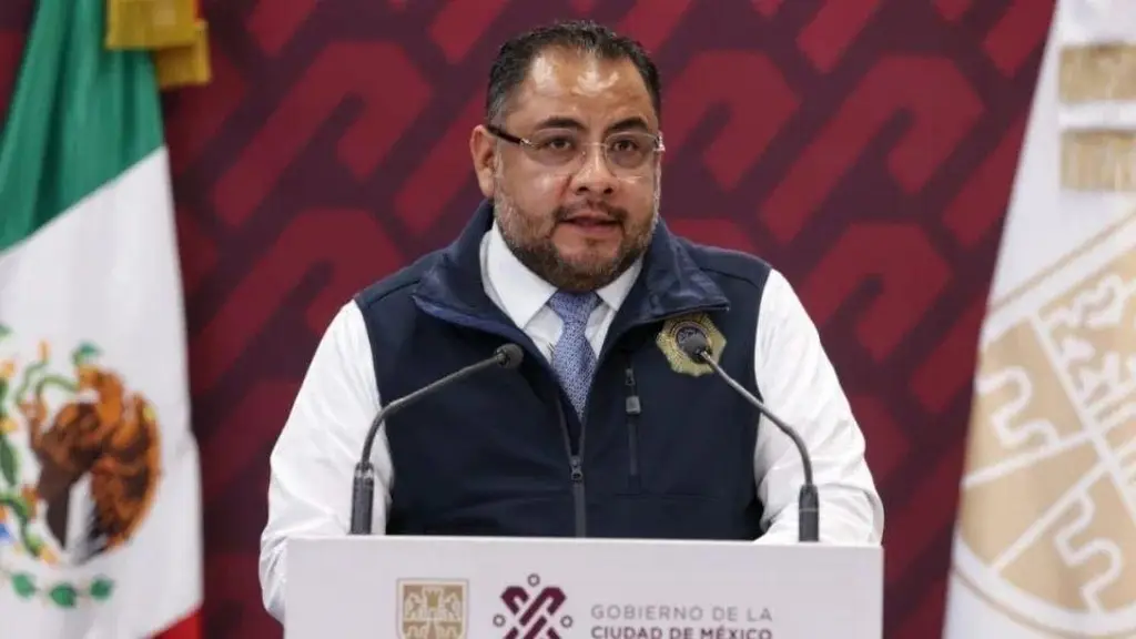 Imagen Sheinbaum nombra a Omar Reyes como nuevo titular de la UIF