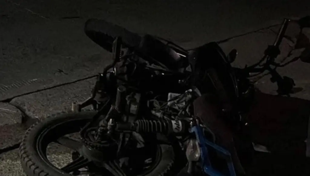 Imagen Otra de motos: derrapa motociclista en la carretera Veracruz - Xalapa