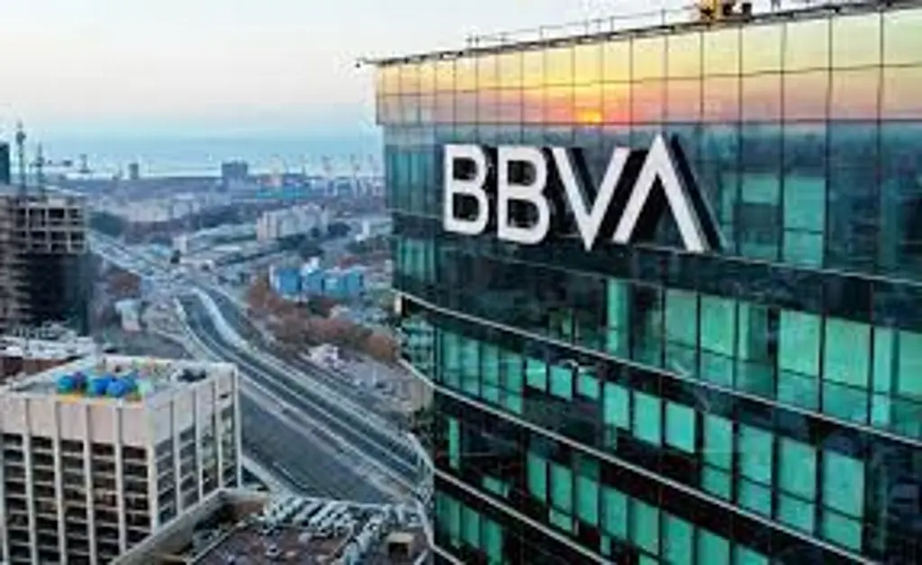 Imagen Remesas a México caerían 5.8% a finales del 2025, pronostica BBVA