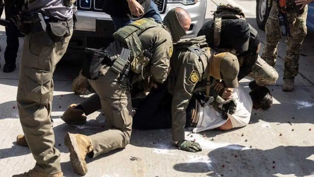 Imagen Dejan 16 detenidos redadas migratorias en Los Ángeles con ‘Operación Caballo de Troya’