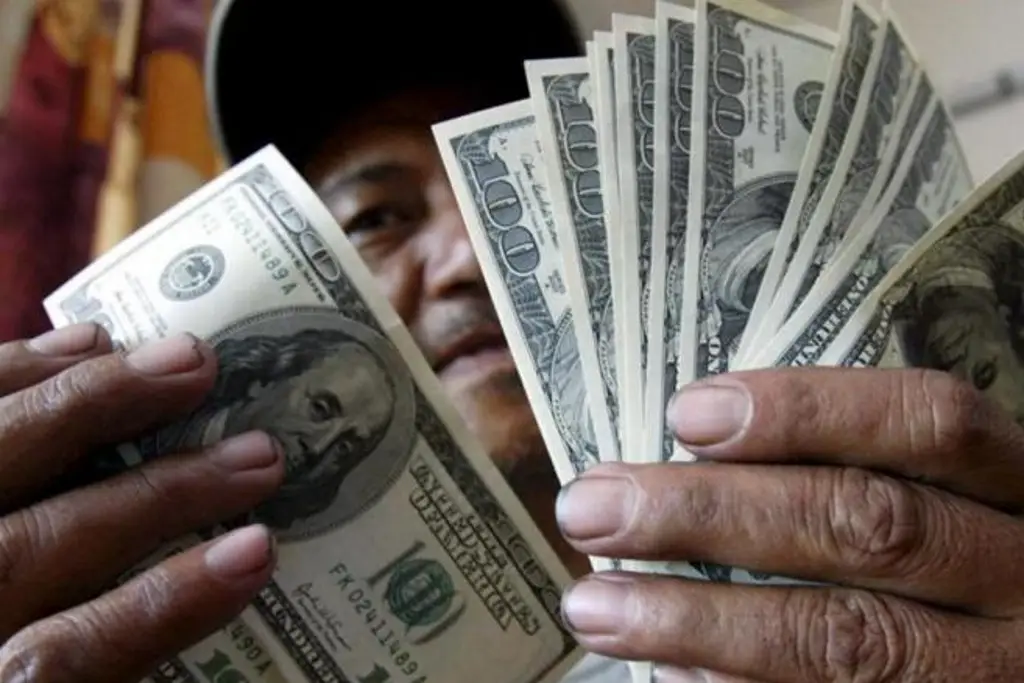 Imagen Remesas en México caerían hasta 5.8% en 2025, alertan banqueros