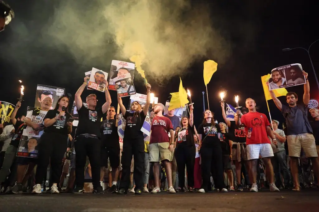 Imagen Protestan en Tel Aviv contra plan de invasión de Gaza; hay 9 detenidos