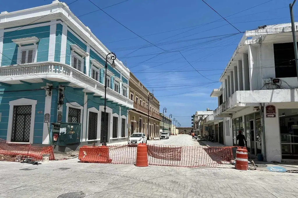 Imagen Así va la obra de remodelación en la avenida 5 de Mayo de Veracruz