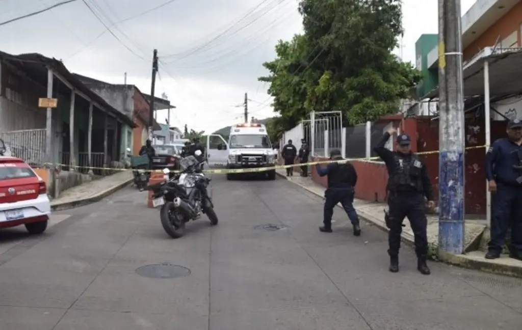 Imagen Balean a 2 hombres que salían de cereso al sur de Veracruz; hay un muerto 