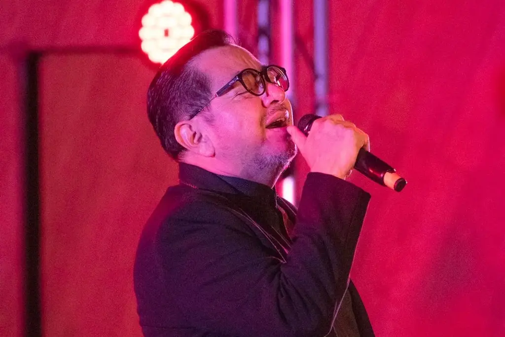 Imagen Carlos Macías canta y enamora a Veracruz desde el Foro Boca (+fotos)