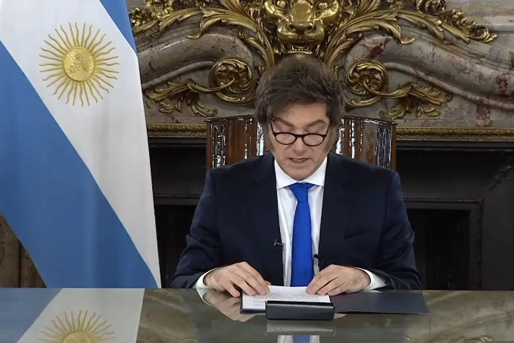 Imagen Para mí sería fácil darles plata cerca de elecciones y que me voten: Milei blinda equilibrio fiscal
