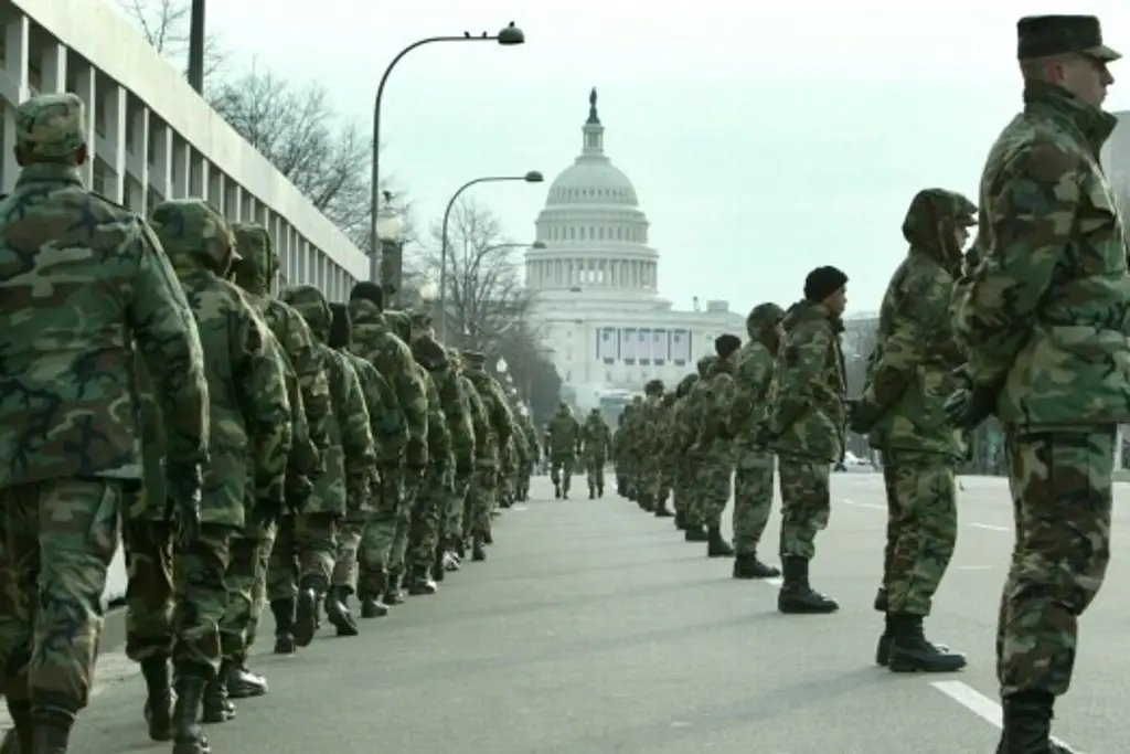 Imagen Chicago se opone a despliegue de la Guardia Nacional propuesta por Trump, como lo hizo en Washington