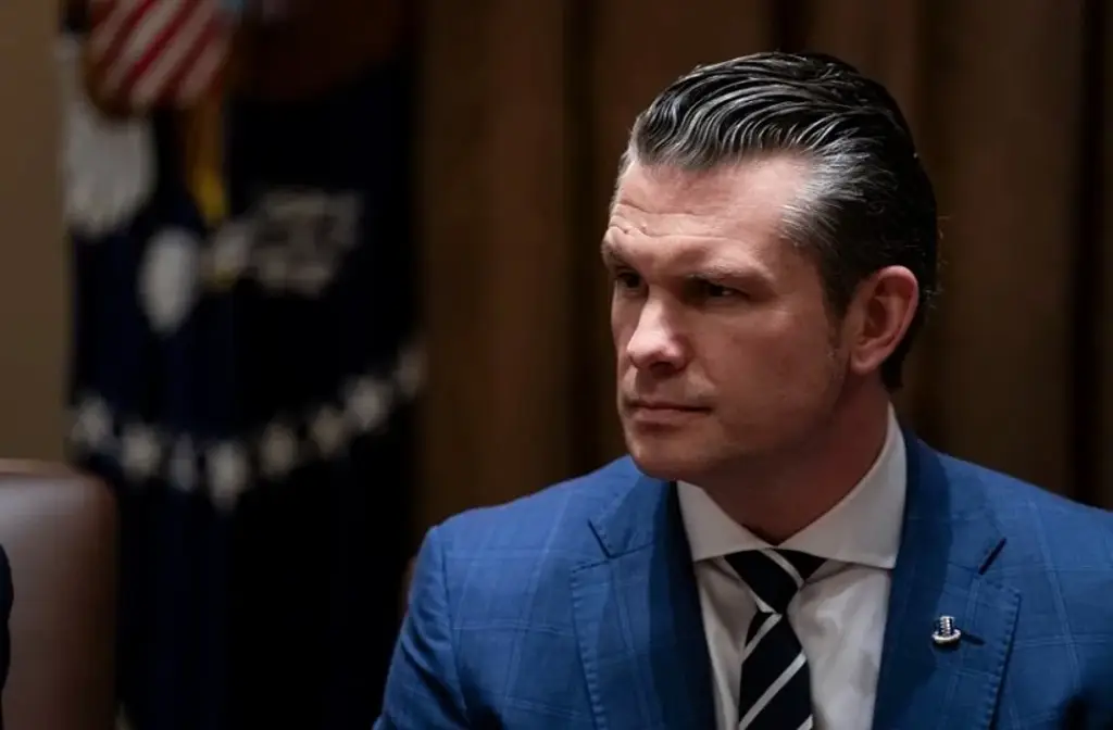 Imagen Estamos vigilando a los cárteles: secretario de defensa de EU