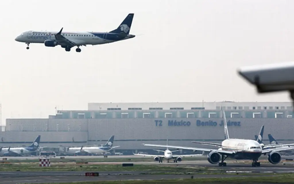 Imagen Reporta aeropuerto de CDMX más de 19 mil 500 usuarios afectados por lluvias