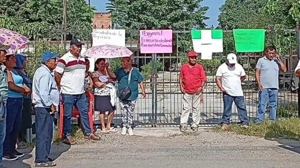 Imagen Protestan por presuntamente quedar fuera de listado de zonas indígenas de Bienestar