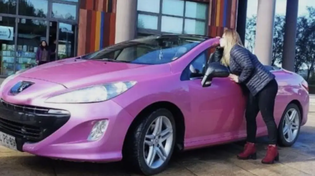 Imagen En accidente, fallece la 'Barbie Narco' junto con sus dos hijos