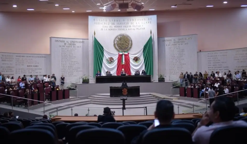 Imagen Congreso de Veracruz avala que recursos de tiendas escolares sean destinados a planteles