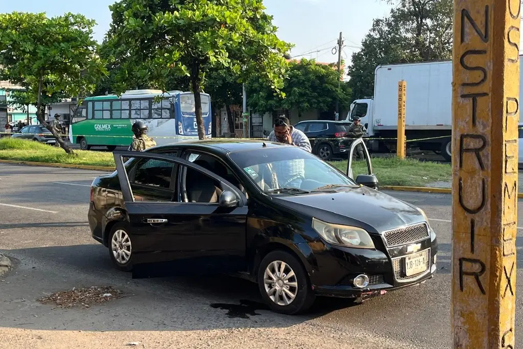 Imagen Balacera en avenida Cuauhtémoc de Veracruz; hay un muerto y un detenido
