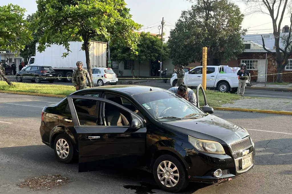 Imagen Dueño de auto robado, se entera de balacera en XEU, no sabía que era su coche que se llevaban
