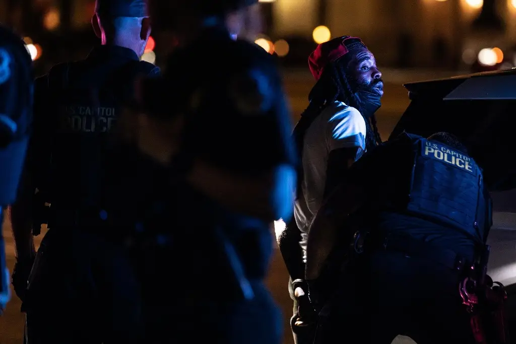 Imagen Frenan plan de Trump de tomar control total de la policía de Washington