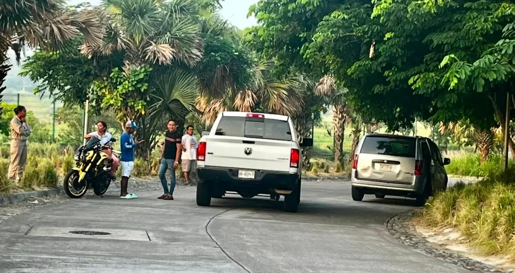 Imagen Fallece motociclista tras impactarse con un árbol
