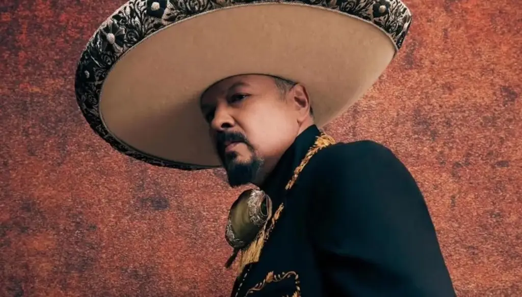 Imagen A caballo y con música', Pepe Aguilar responde a las políticas migratorias de EU 