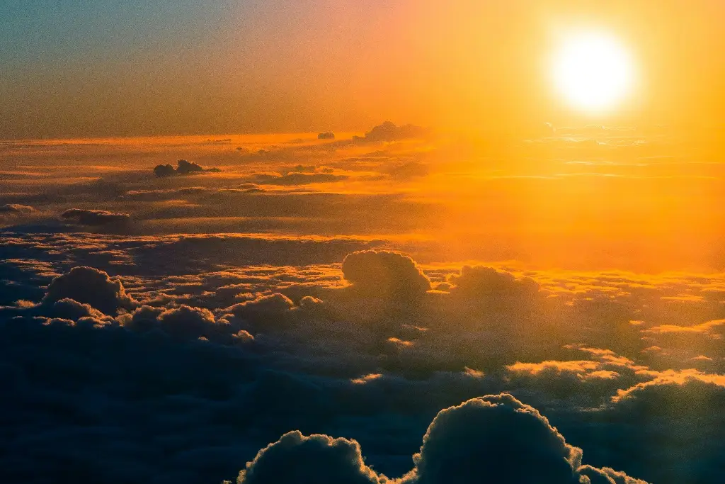 Imagen Olas de calor amenazan a adultos mayores, poco preparados para protegerse: Estudio