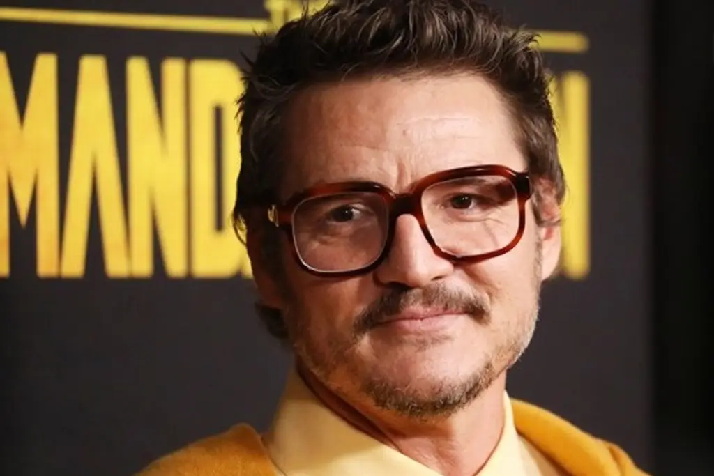 Imagen Pedro Pascal desempolvaría el romance gay 'De Noche' tras la salida de Joaquin Phoenix