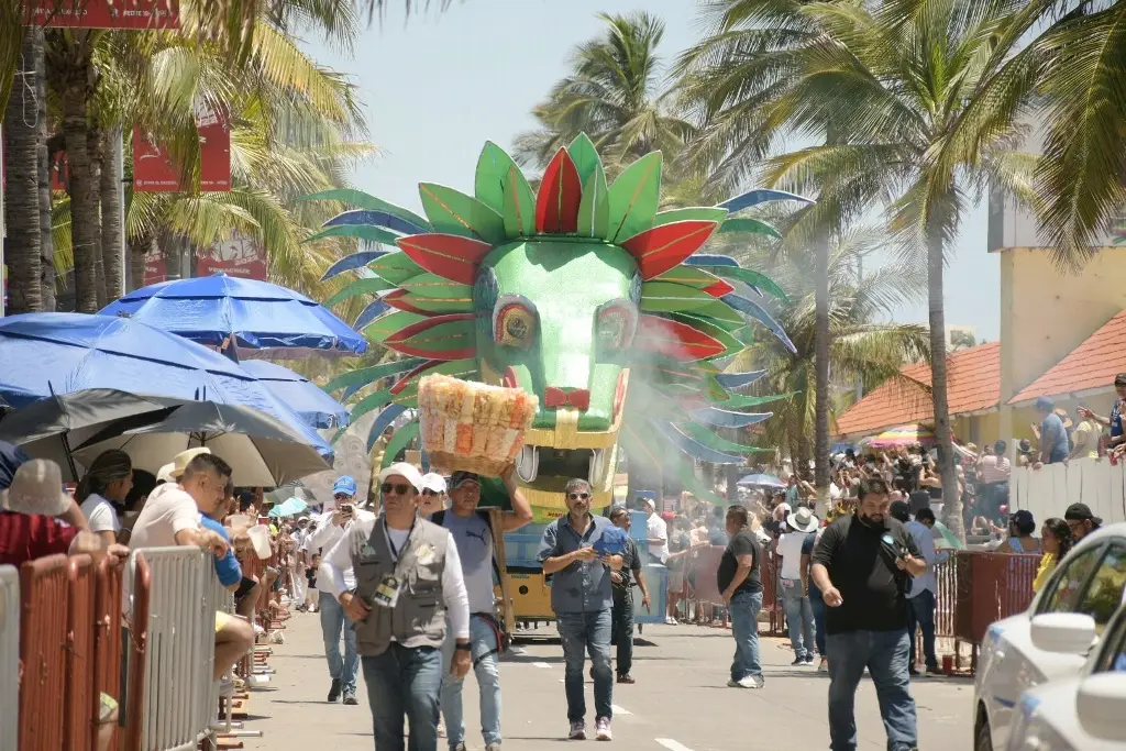 Imagen Organización del Carnaval debe empezar en actual administración para que se pueda hacer en febrero: Rosa María