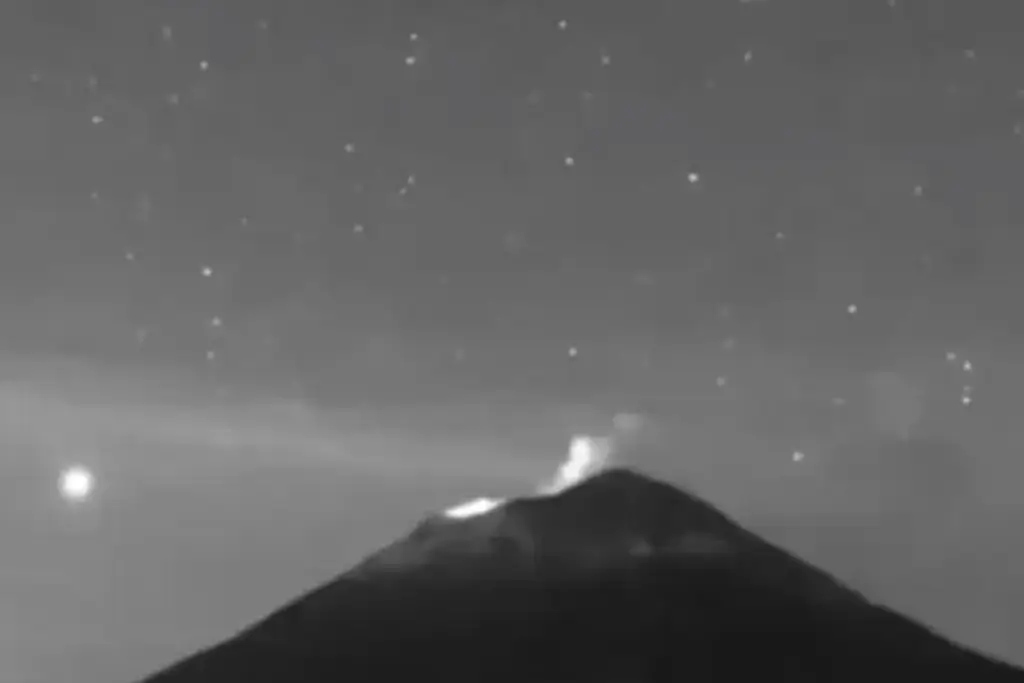 Imagen  Captan decenas de luces en el Popocatépetl ¿Qué son? (+Video) 