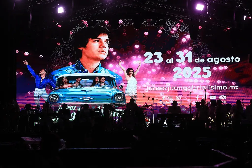 Imagen Homenaje al cantante Juan Gabriel reúne a fans mexicanos y extranjeros en Ciudad Juárez