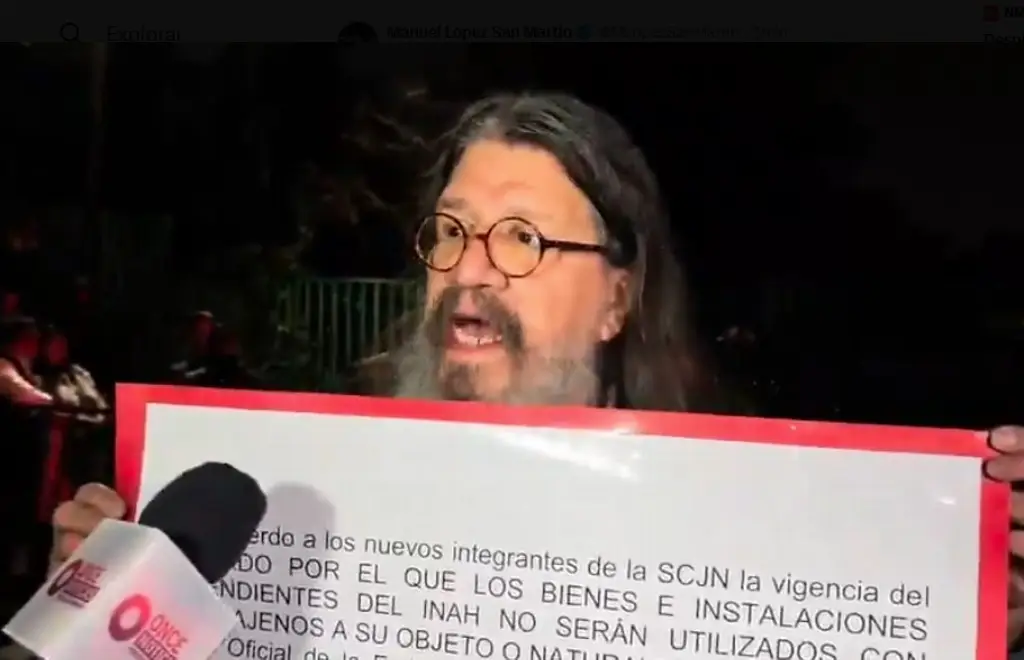 Imagen Una simulación, Consagración de bastones de SCJN en zona arqueológica: protesta INAH
