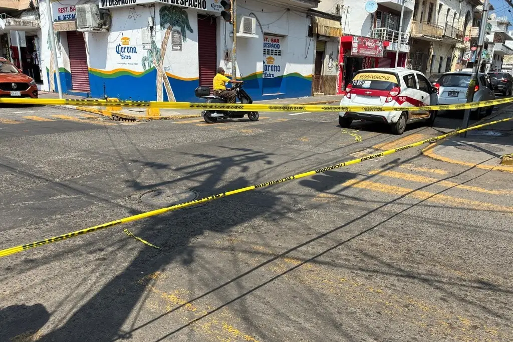 Imagen Otro cierre vial en el centro de Veracruz 