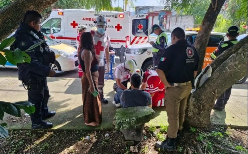 Imagen Aparatoso accidente en colonia de Córdoba, Veracruz; hay 2 lesionados 