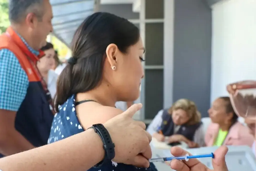 Imagen ¿Cuándo llegan las vacunas actualizadas contra COVID a Veracruz? 