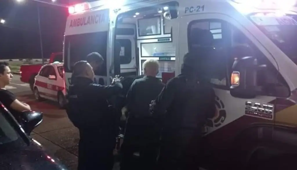 Imagen Causa fuerte choque por estacionarse en autopista Veracruz-Cardel; hay 2 lesionados