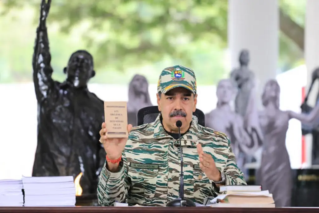Imagen Maduro dice que EU 'debe abandonar su plan de cambio de régimen violento en Venezuela'