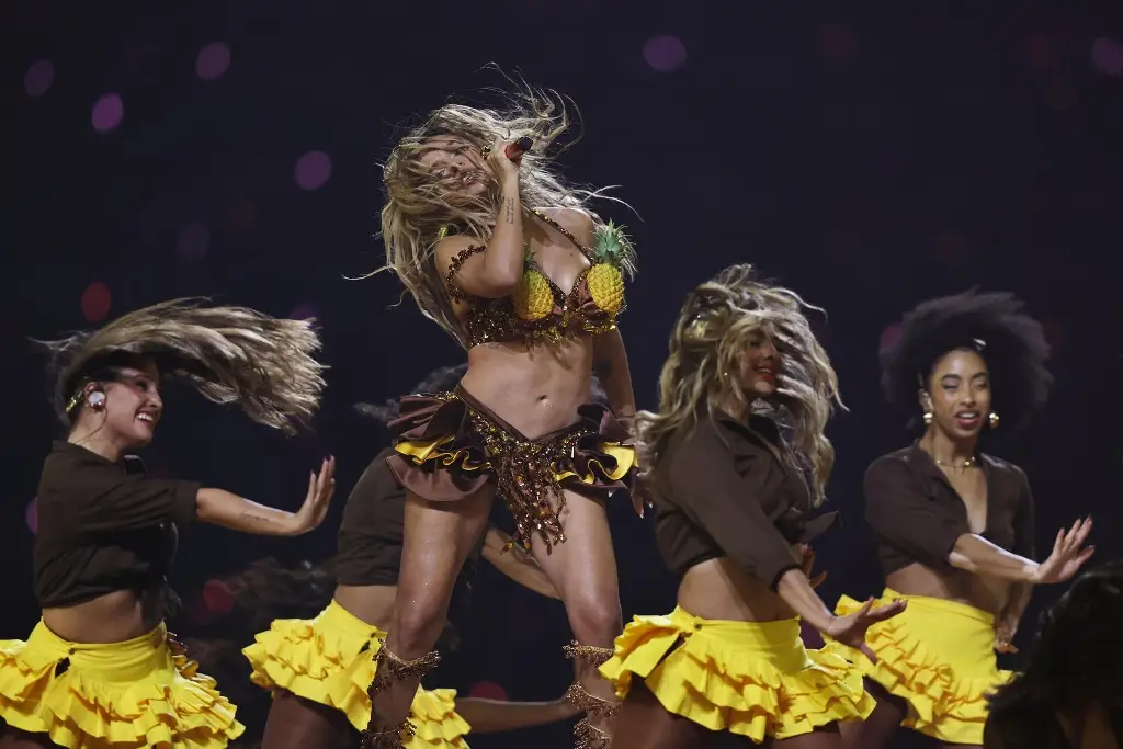 Karol G lleno de ritmo latino el descanso de la NFL en São Paulo 