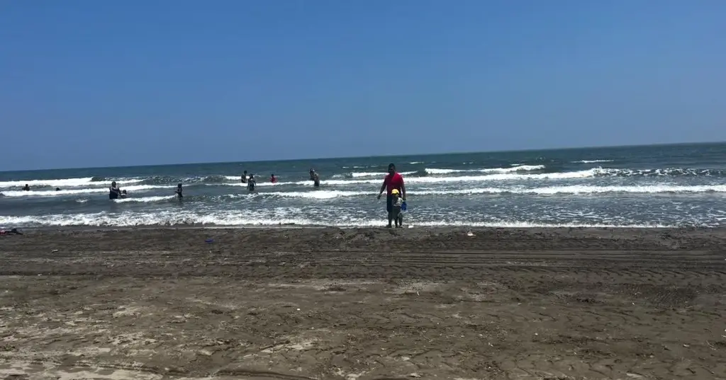 Imagen Así lucen las playas de Boca del Río este fin de semana