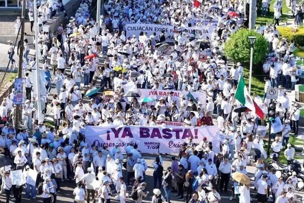 Imagen Habitantes de Culiacán marchan contra la violencia en la entidad: 'Queremos paz'