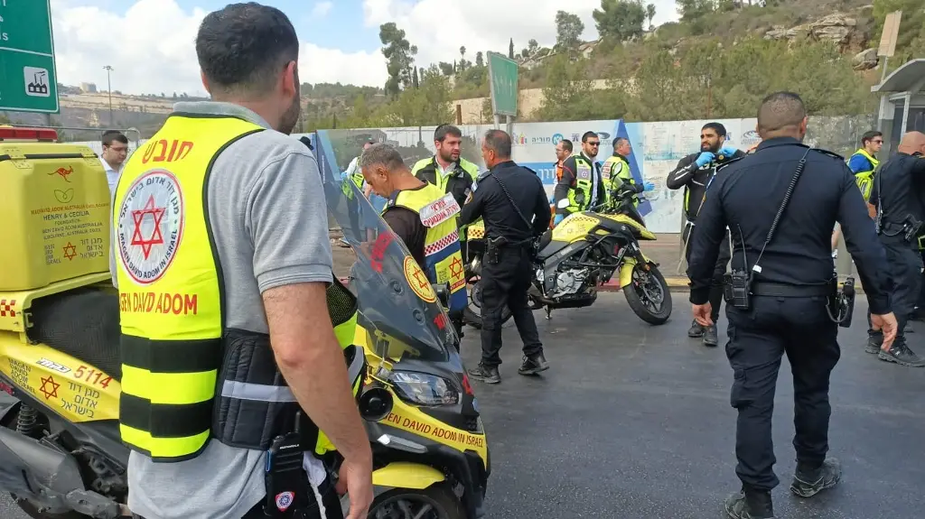 Imagen Deja seis muertos ataque a tiros en parabus de Jerusalén (+Video)