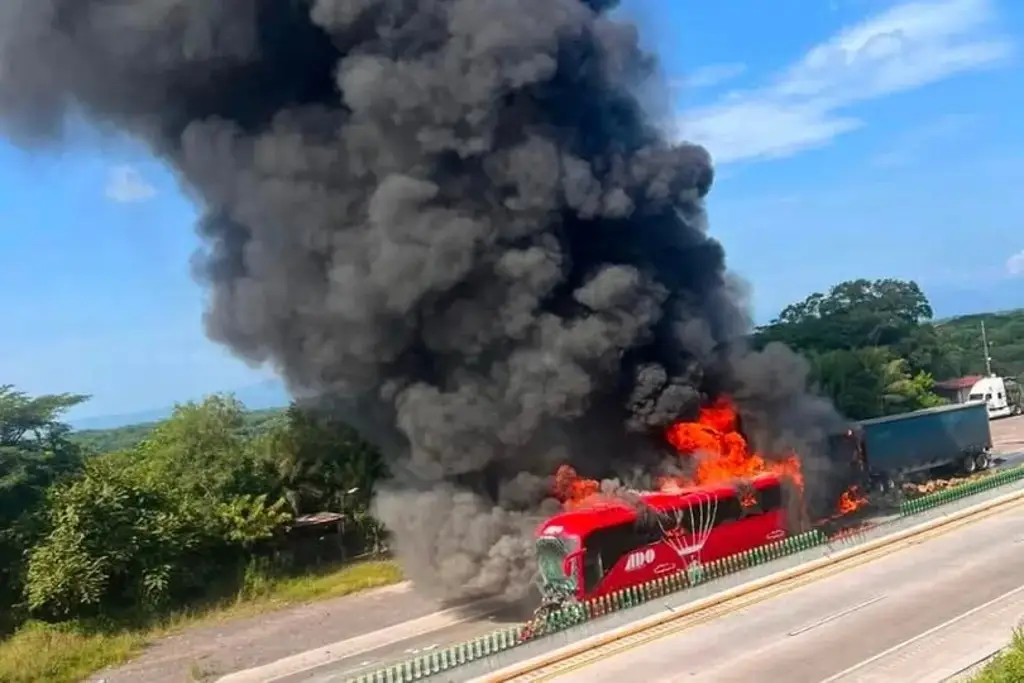 Imagen Difunden lista de lesionados de choque en autopista Córdoba-Veracruz 