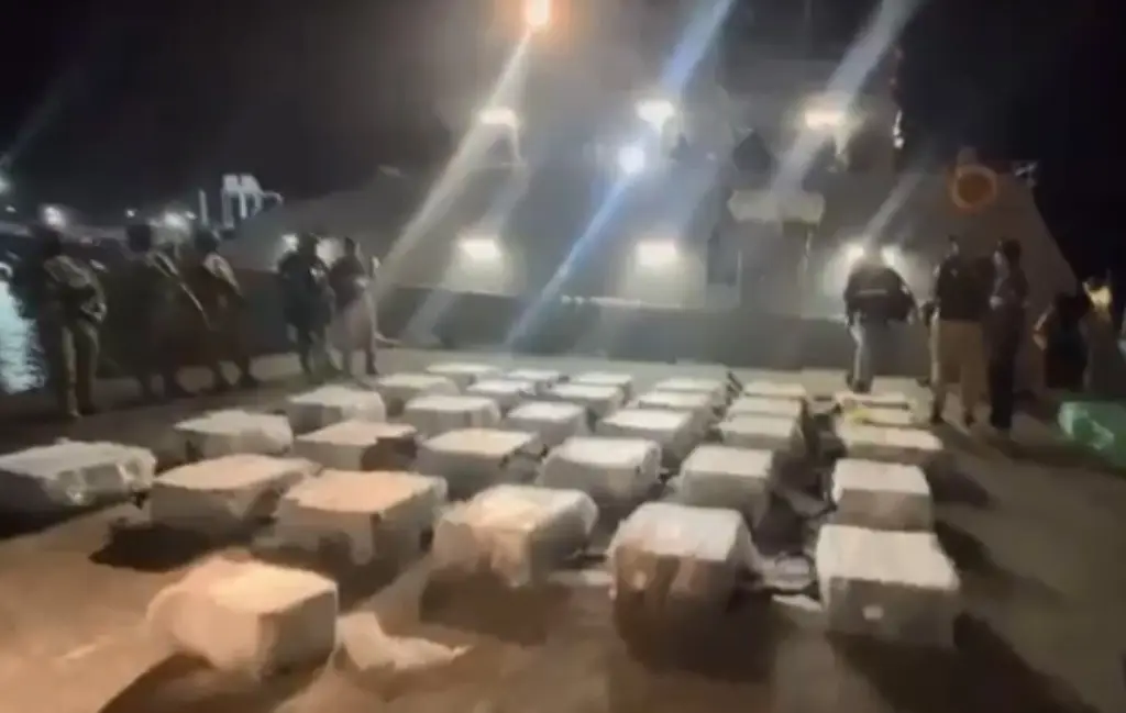 Imagen Ecuador incauta doce toneladas de droga que tenían como destino EU y México