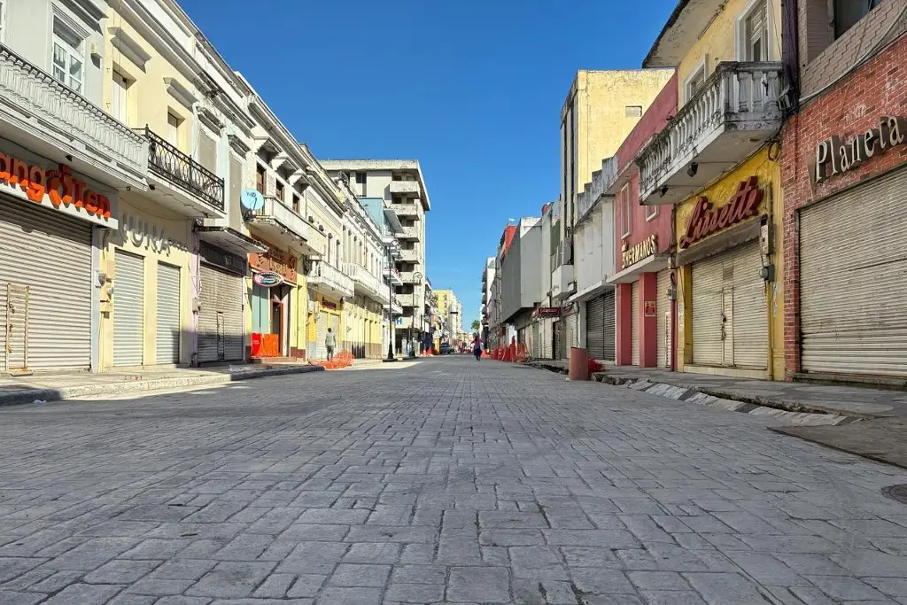 Imagen En esta fecha prevén concluir pavimentación de Av. Independencia de Veracruz