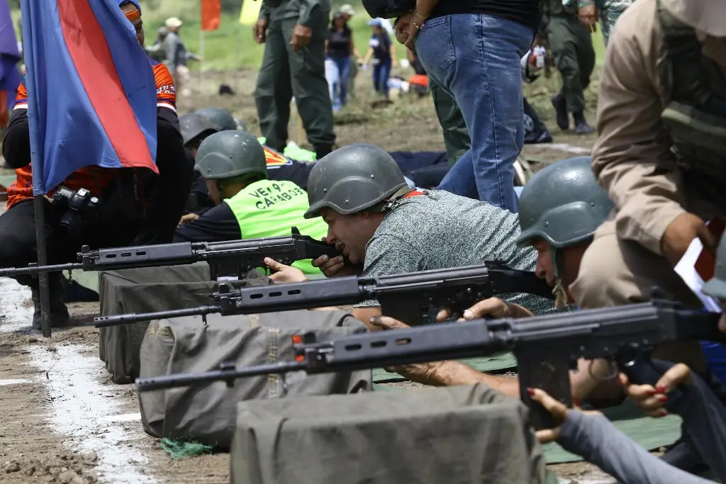 Imagen Venezuela anuncia adiestramiento militar continuo ante 'amenazas' de EU