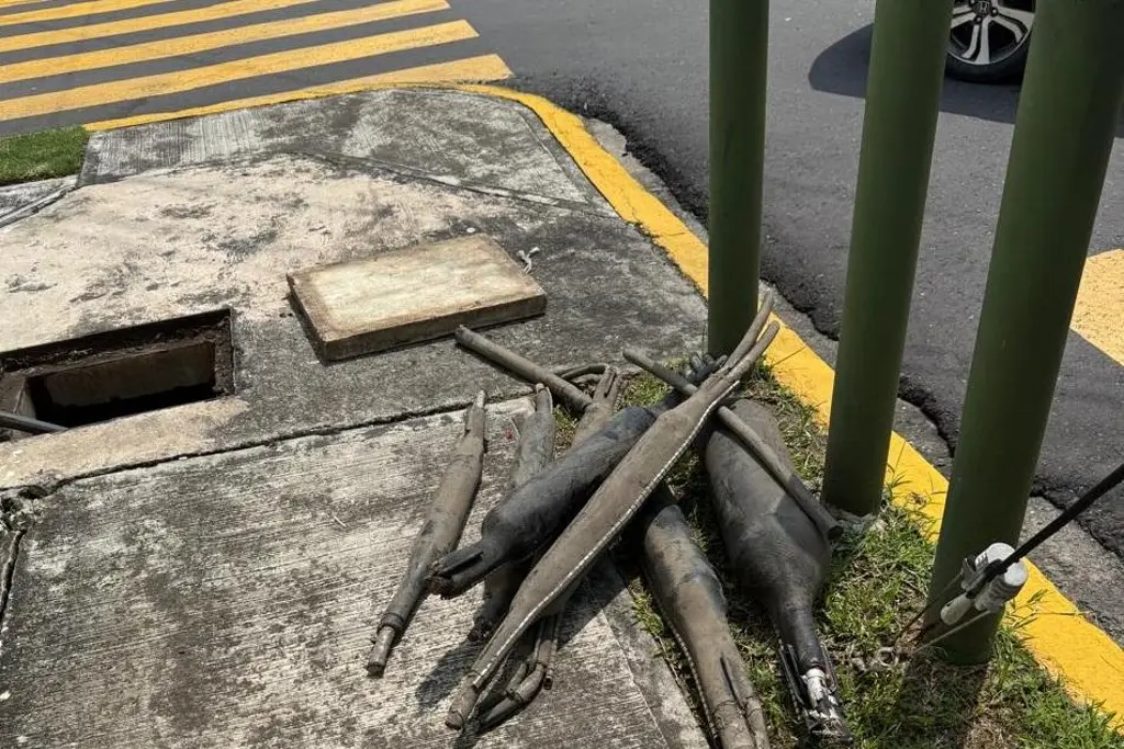 Imagen Reportan robo de cables de cobre, ahora en calles de Costa de Oro; dejan a vecinos sin internet