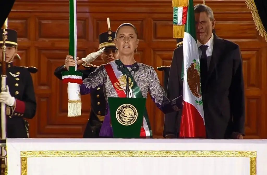 Imagen Sheinbaum encabeza su primer Grito de Independencia: 'Vivan las heroínas anónimas'
