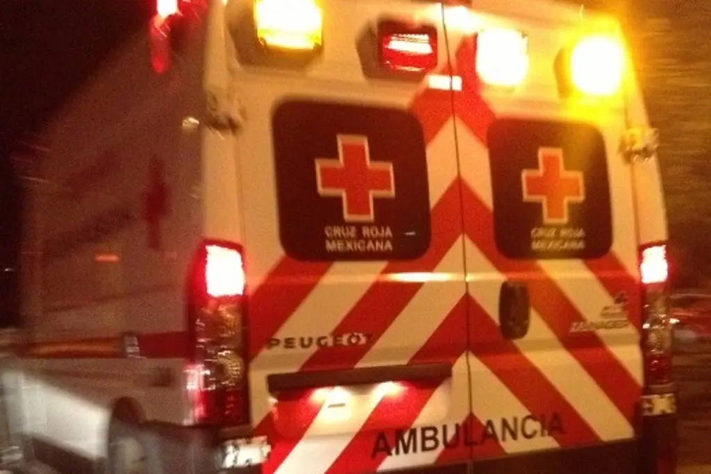 Derrapa y se incendia moto en la Veracruz - Xalapa