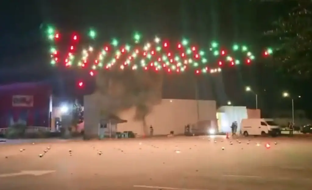 Imagen Falla en show de drones empaña festejos del Grito de Independencia en Coahuila (+Video)