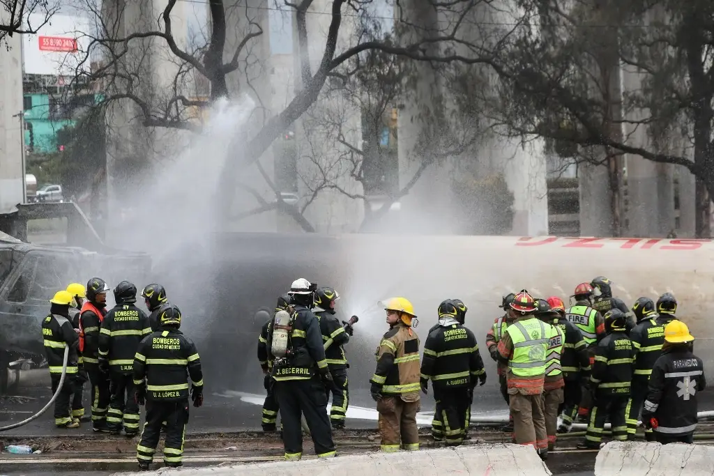 Imagen Van 20 muertos tras explosión de pipa en La Concordia, CDMX