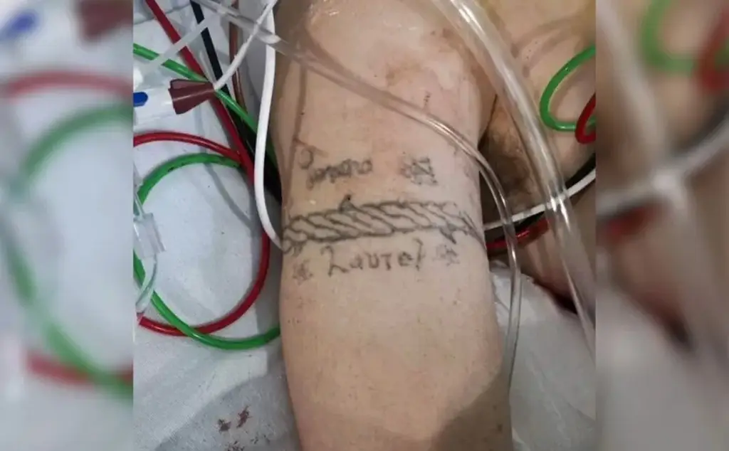 Imagen 'Laurel', víctima mortal de explosión de pipa sigue sin identificar; solo la reconocen por un tatuaje