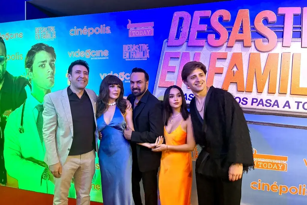 Imagen Itatí Cantoral y Ariel Miramontes presentan su película ‘Desastre en Familia’ en Veracruz 